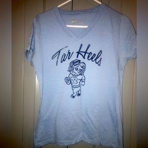 Ladies Tarheels UNC Chapel Hill v neck T-shirt medium M